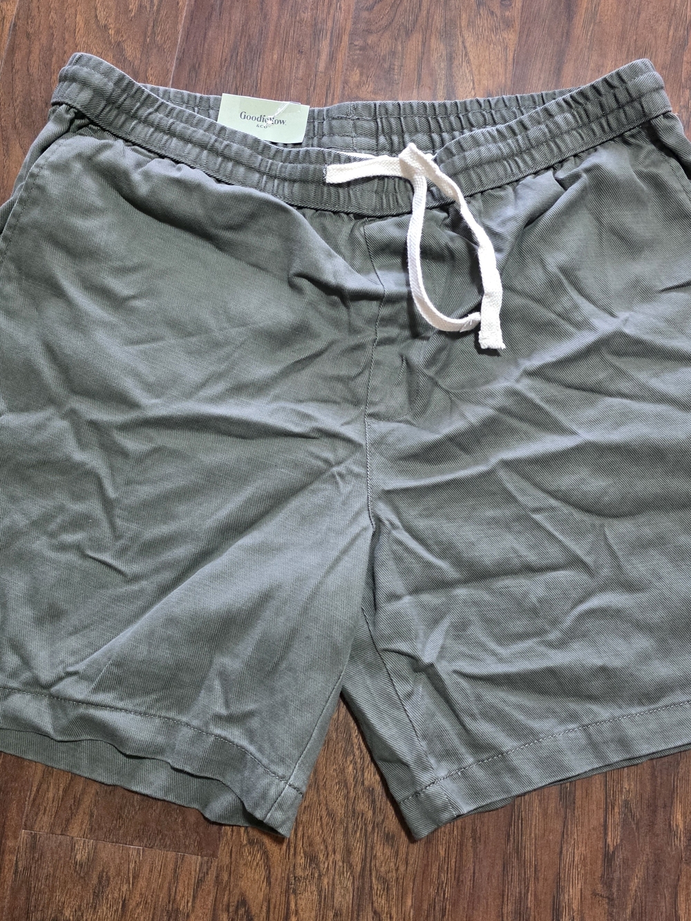 Goodfellow & Co Men's Olive Drawstring Shorts 7" Size L.